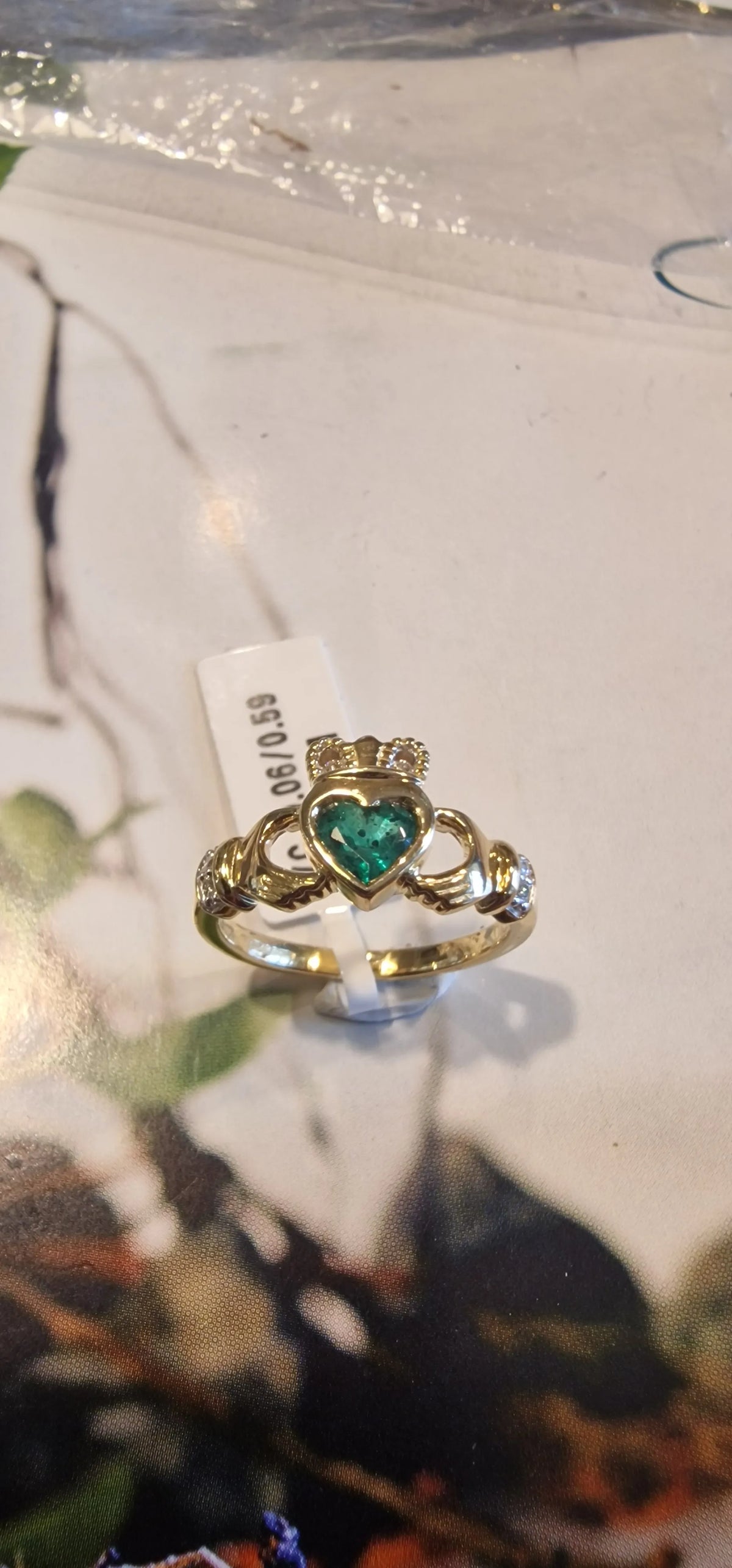 DR2404 - RING NAT EM DIA NAT CLADDAGH