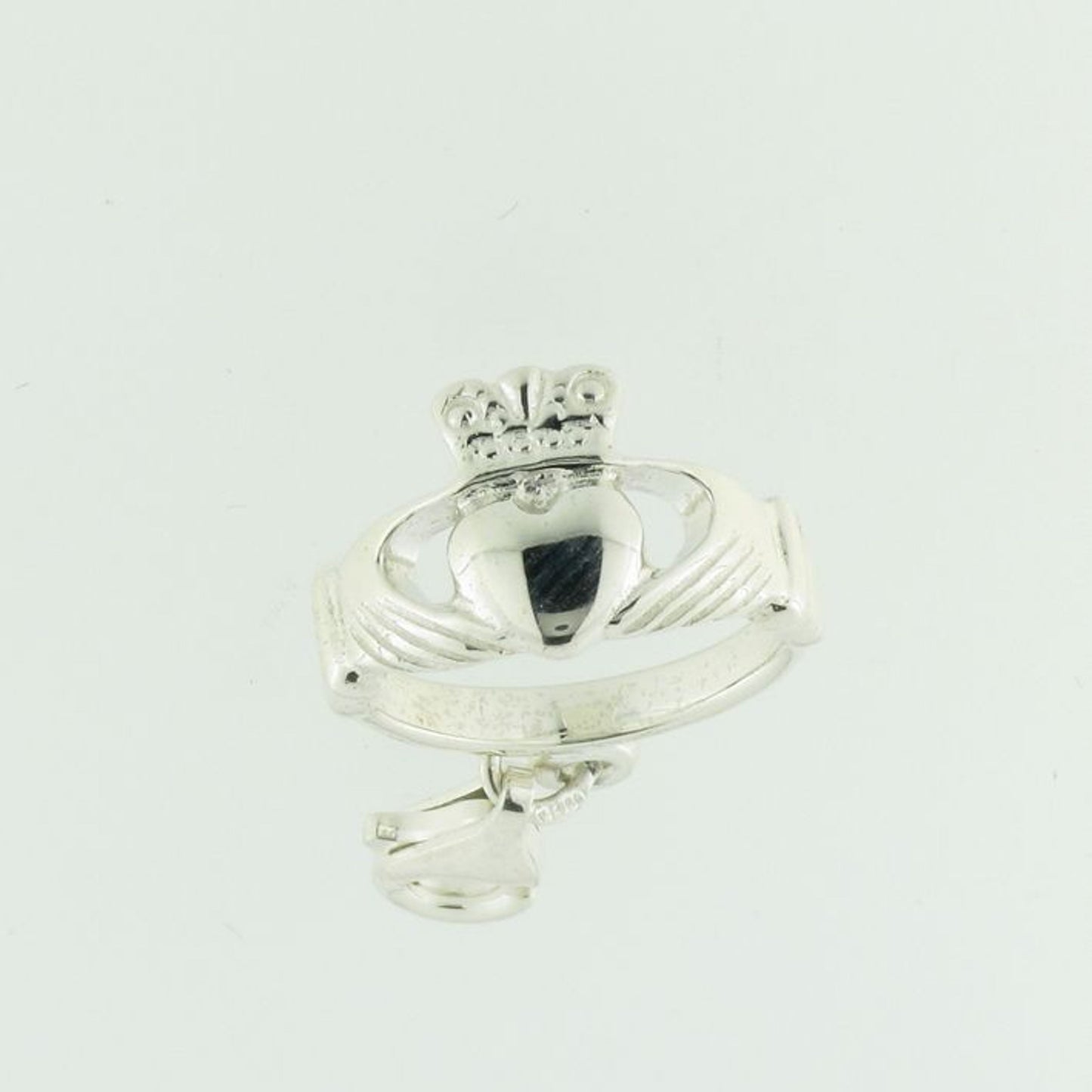 SCH02 - CHARM PEND CLADD RING PLAIN