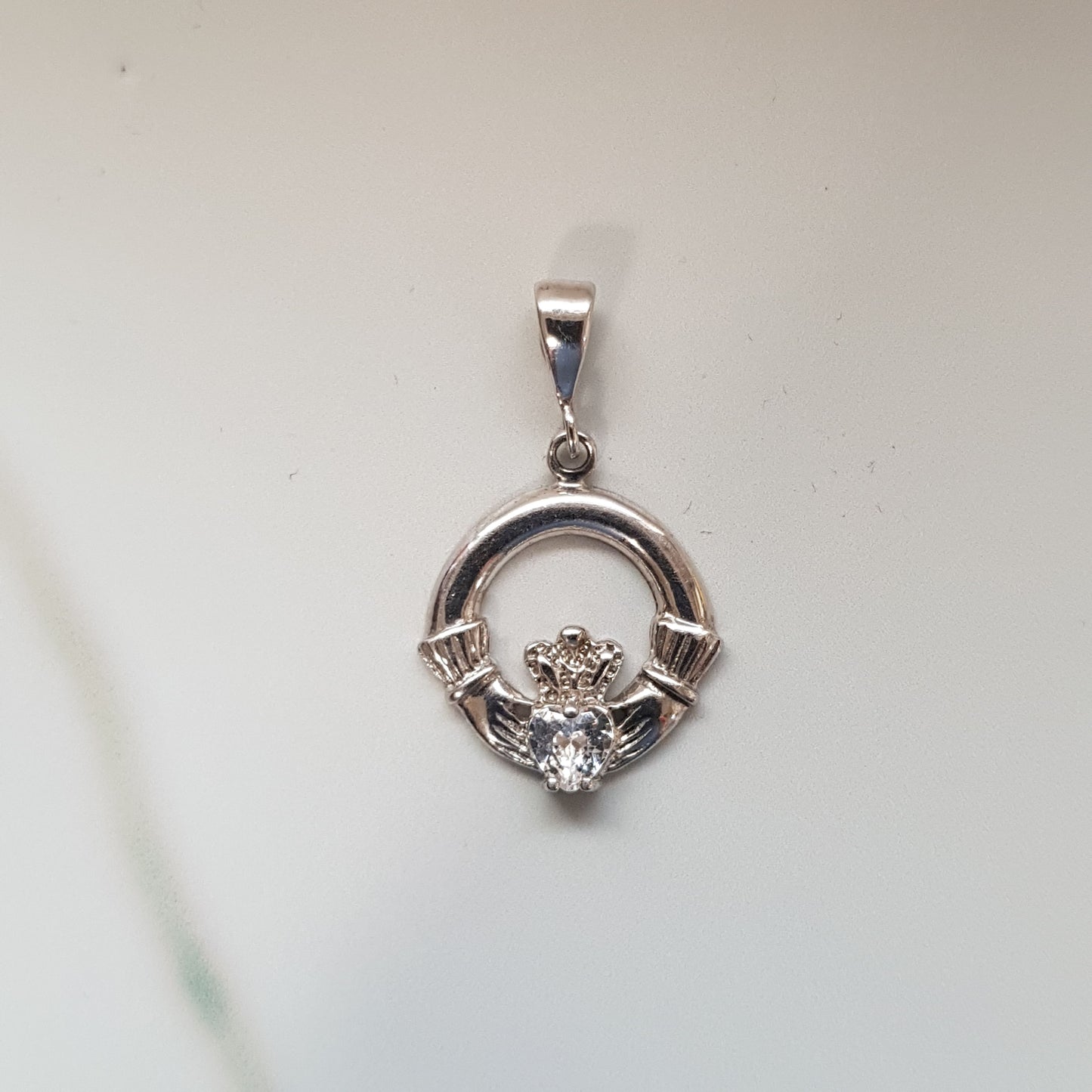 SCP157CZ - PEND CZ CLADD