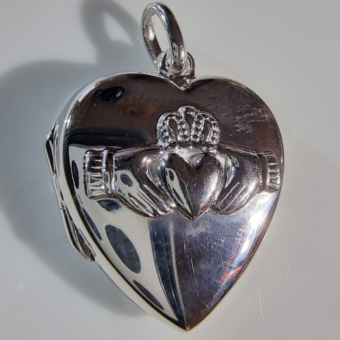 SLOC03 - LOCKET CLADD MED