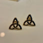 CE019 - EAR STUD TRINITY PLAIN