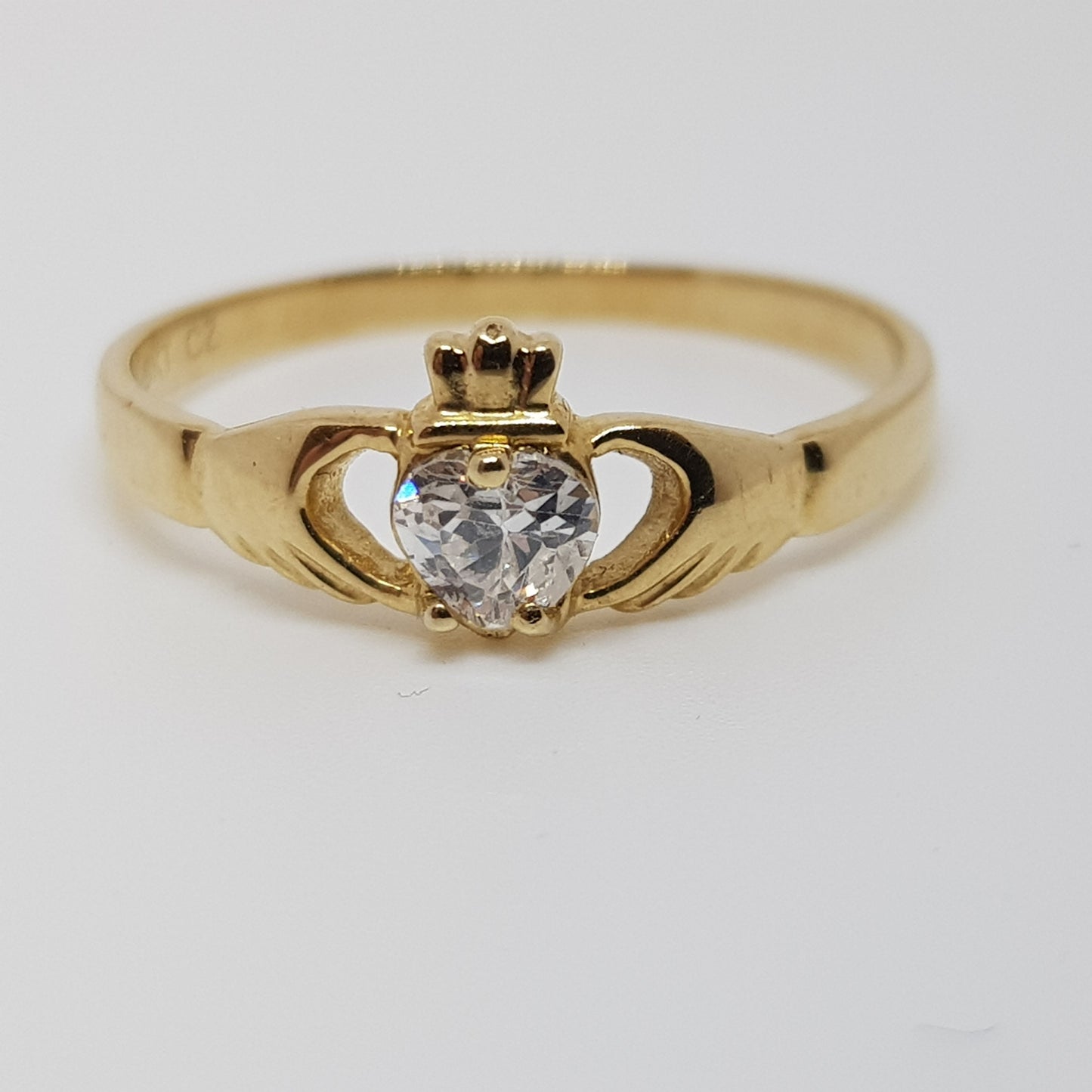 CLR37CZ - RING CZ CLADD CLA