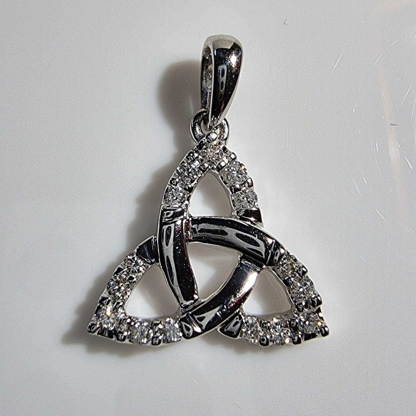 DP011DIA - PEND DIA TRINITY Y9