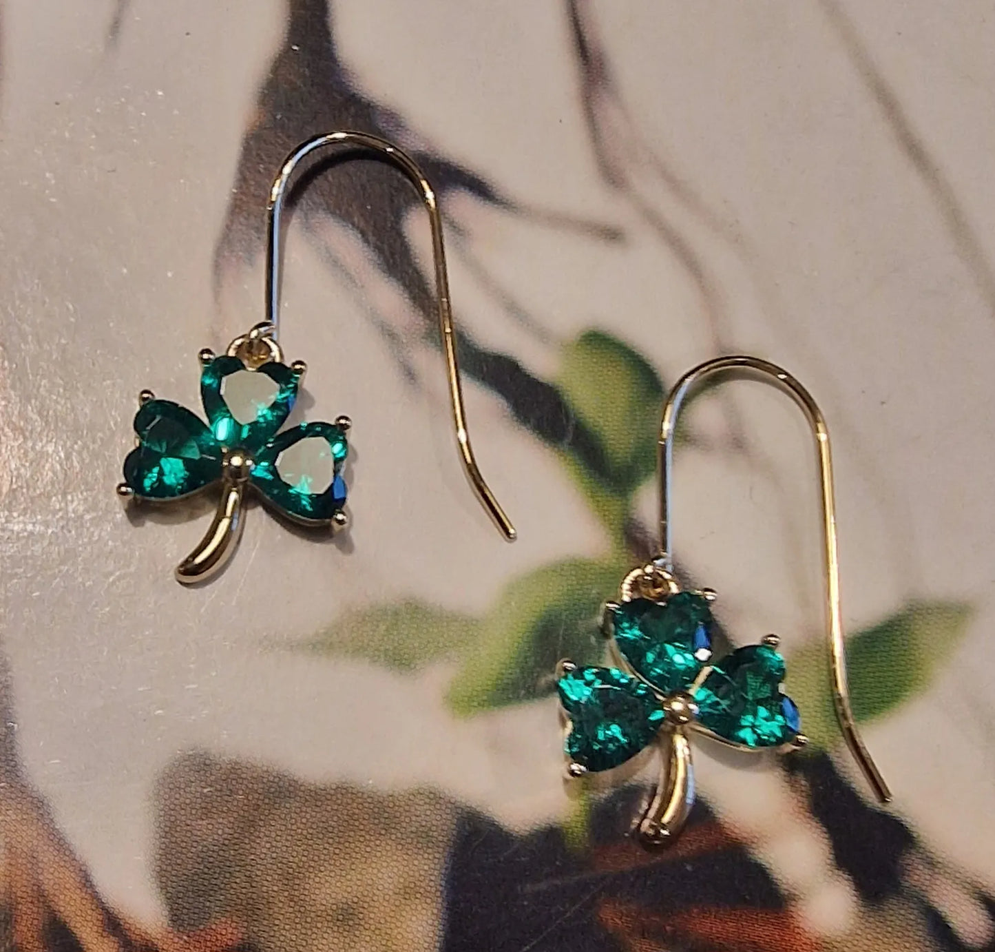 GFCE066CZ - EAR CZ SHAMROCK GF