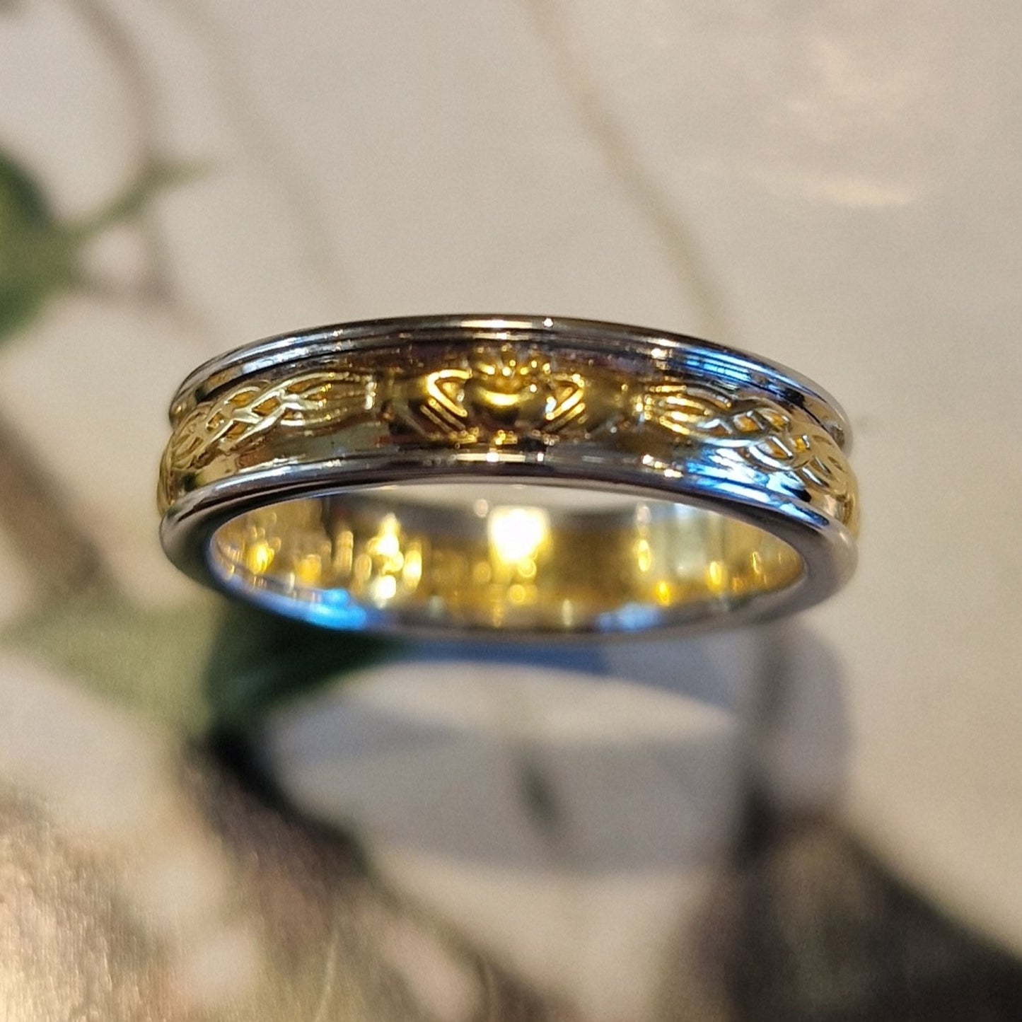 KS6077 - RING