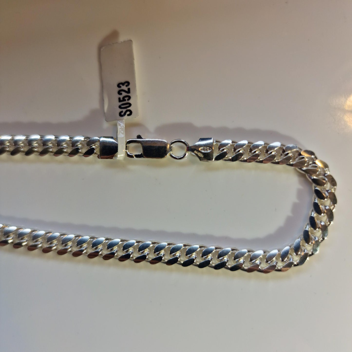 S0523 - CHAIN CURB CUBAN
