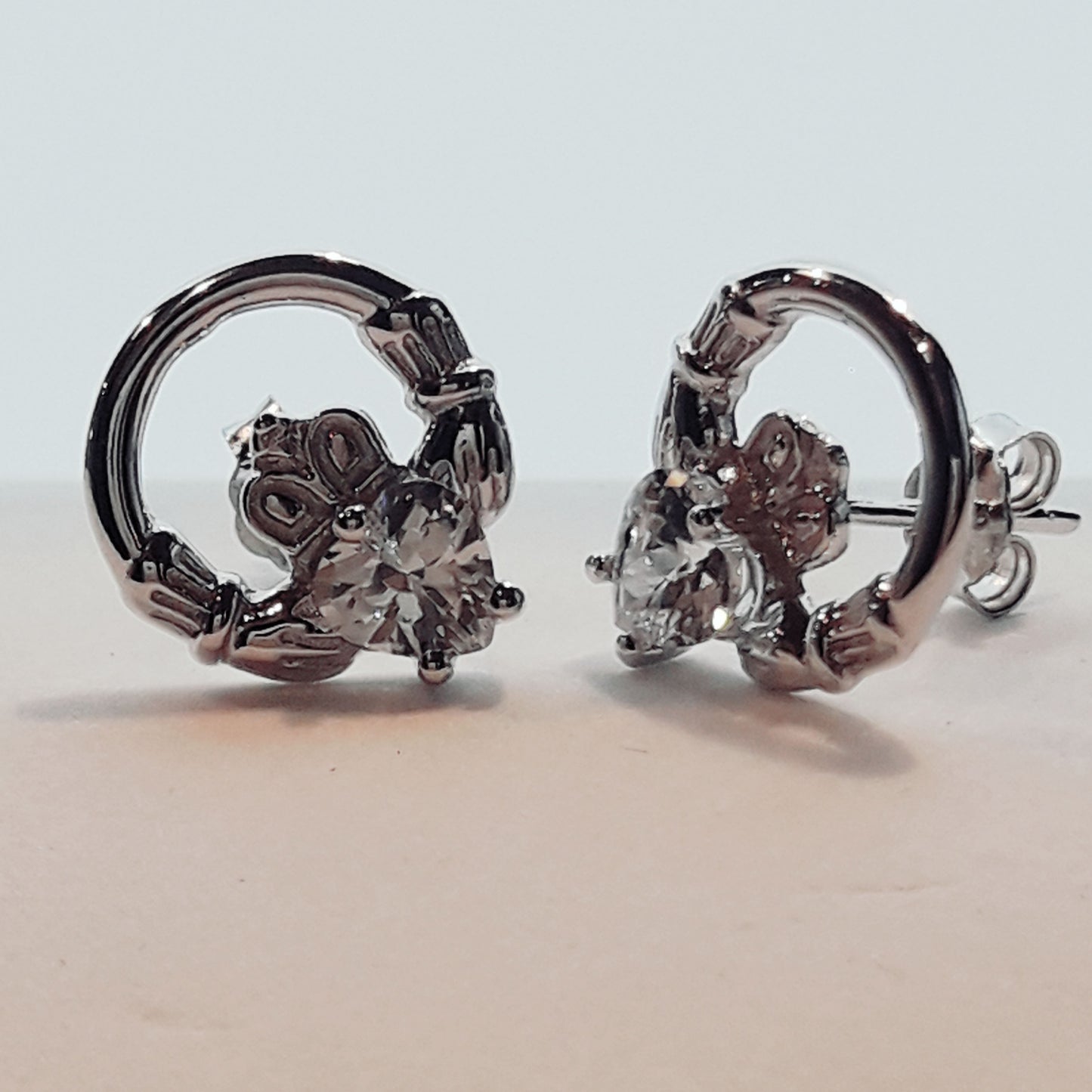 SCE002CZ - EAR CZ
