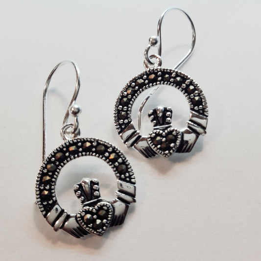 SCE055 - EAR MARCA