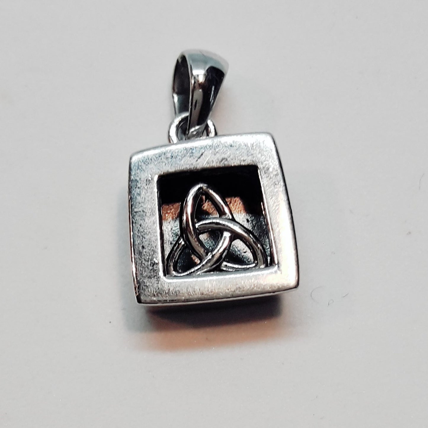 SCP064 - PEND TRINITY