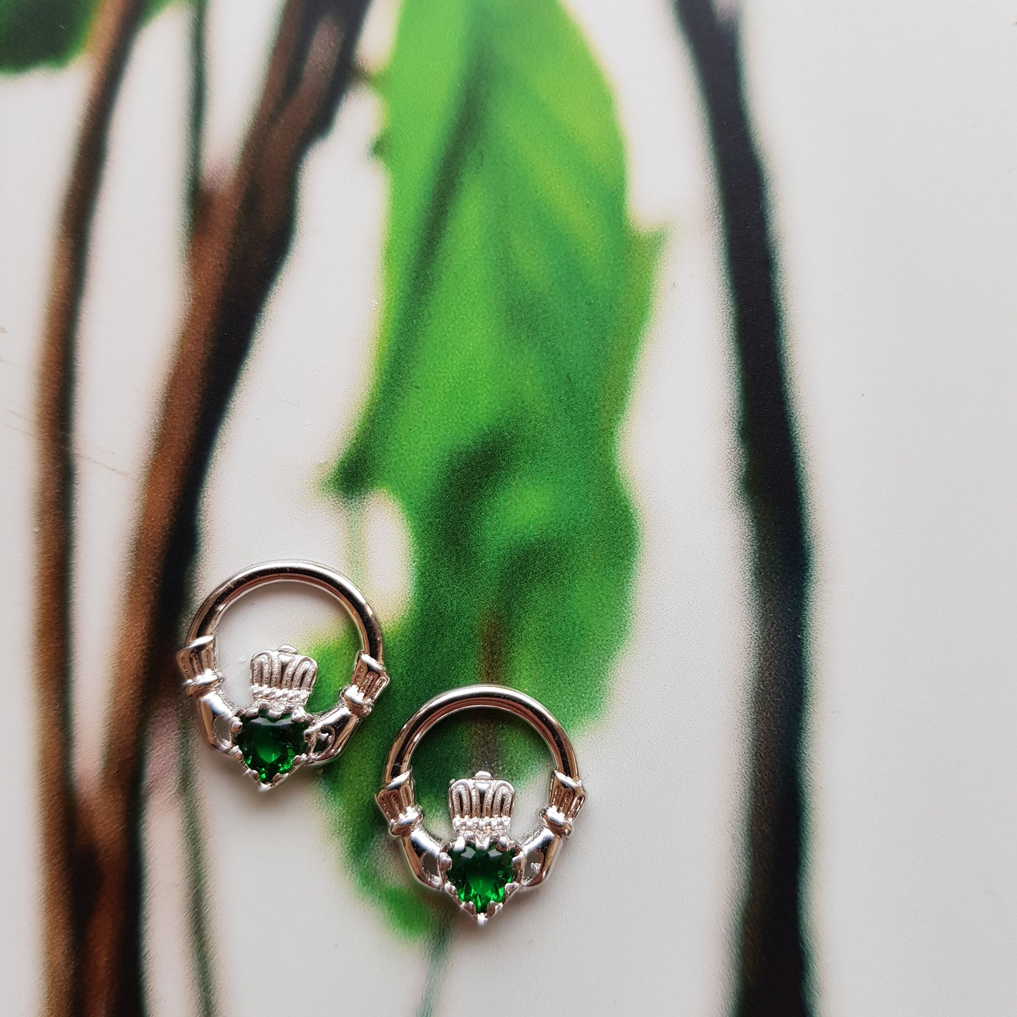 SCE012GR - EAR GREEN