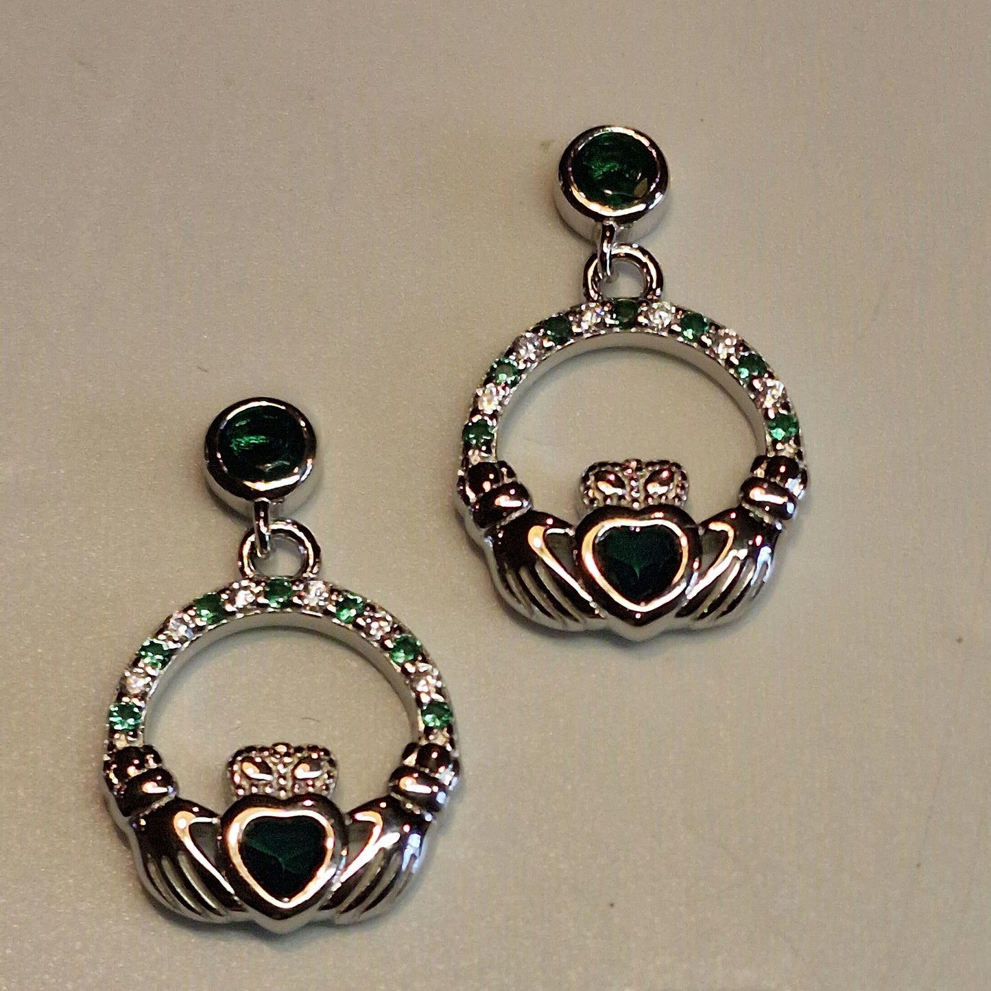 SCE088GR - EAR GR DROP CLADD