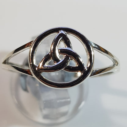 SCLR22 - RING TRINITY IN OPEN RO