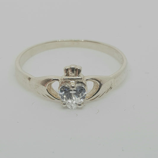 SCLR47CZ - RING CZ CLADD