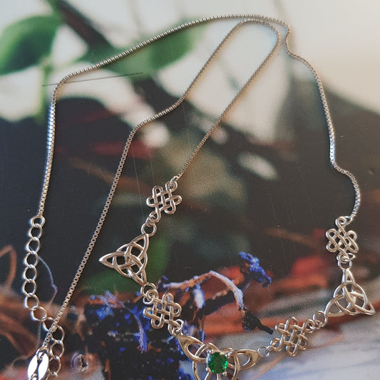 SCNL008 - NECKLETTE GR TRINITY & CELTIC KNOT