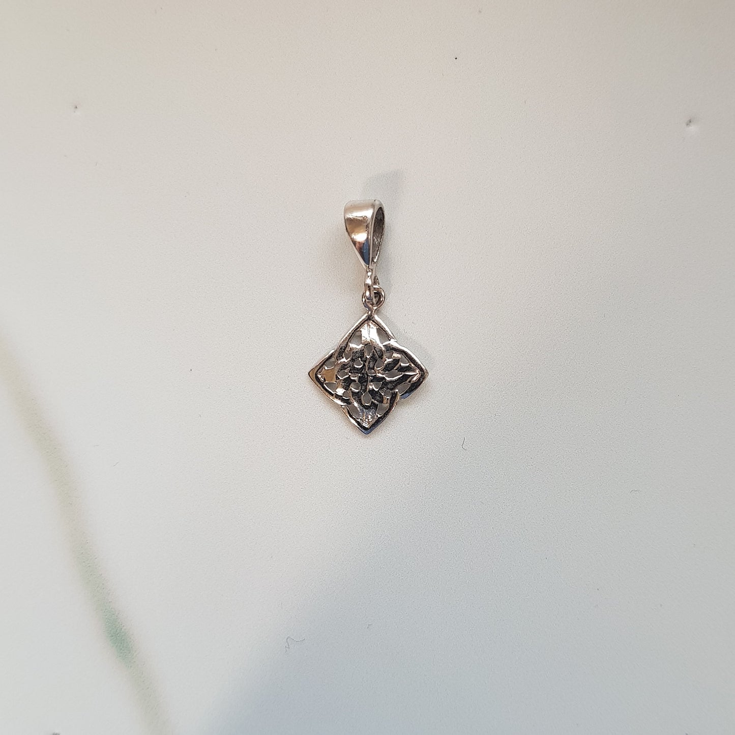 SCP057 - PEND CELTIC KNOT