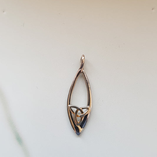 SCP105LWG - PEND TRINITY 2TONE