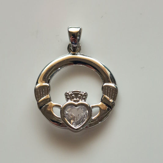 SCP265CZ - PEND CZ CLADDAGH